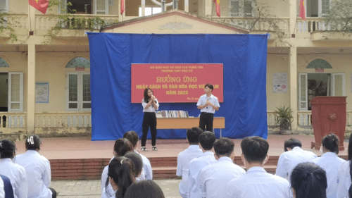 Trường THPT Phù Cừ hưởng ứng  “Ngày sách và văn hóa đọc Việt Nam lần thứ 2 năm 2023”