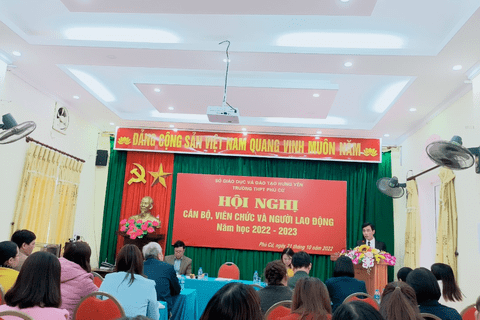 TRƯỜNG THPT PHÙ CỪ  TỔ CHỨC THÀNH CÔNG HỘI NGHỊ CÁN BỘ, VIÊN CHỨC VÀ NGƯỜI LAO ĐỘNG NĂM HỌC 2022- 2023