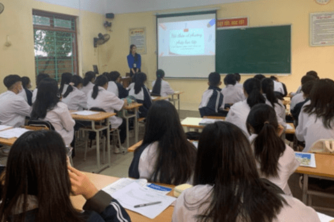 CHI ĐOÀN 10D2 TỔ CHỨC HỘI THẢO VỀ PHƯƠNG PHÁP VÀ XÂY DỰNG KẾ HOẠCH  HỌC TẬP