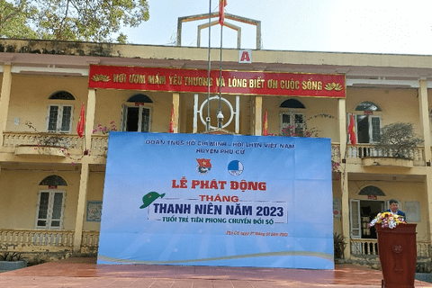 LỄ PHÁT ĐỘNG THÁNG THANH NIÊN NĂM 2023 TẠI TRƯỜNG THPT PHÙ CỪ