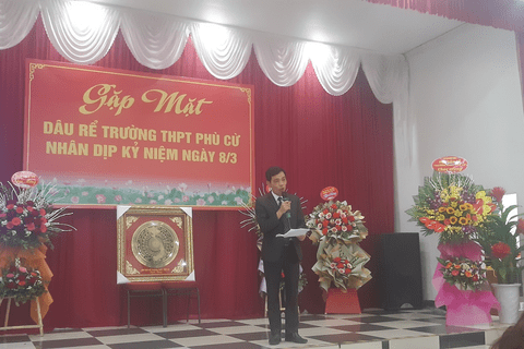 TRƯỜNG THPT PHÙ CỪ GẶP MẶT DÂU - RỂ NHÂN DỊP KỶ NIỆM 113 NĂM NGÀY QUỐC TẾ PHỤ NỮ 8/3