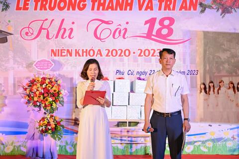 TRƯỜNG THPT PHÙ CỪ TỔ CHỨC “LỄ TRƯỞNG THÀNH VÀ TRI ÂN KHI TÔI 18” CHO HỌC SINH KHỐI 12 NIÊN KHÓA 2020 - 2023
