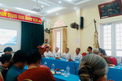 GẶP MẶT CÁC CỰU CÁN BỘ, GIÁO VIÊN, NHÂN VIÊN HƯỚNG TỚI LỄ KỶ NIỆM 60 NĂM TRƯỜNG THPT PHÙ CỪ