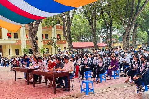 TRƯỜNG THPT PHÙ CỪ VỚI HỘI THI “GIAI ĐIỆU TUỔI HỒNG”