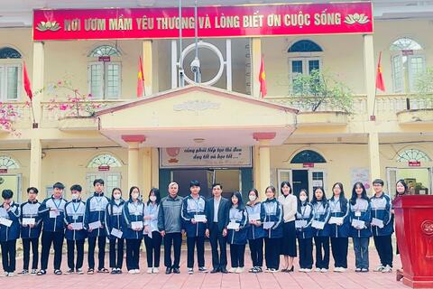 TRƯỜNG THPT PHÙ CỪ TỔ CHỨC TỔNG KẾT CÁC HOẠT ĐỘNG THI ĐUA CHÀO MỪNG NGÀY NHÀ GIÁO VIỆT NAM 20/11 - TRAO ĐỔI VỀ VAI TRÒ CỦA VIỆC LẬP VÀ THỰC HIỆN KẾ HOẠCH HỌC TẬP