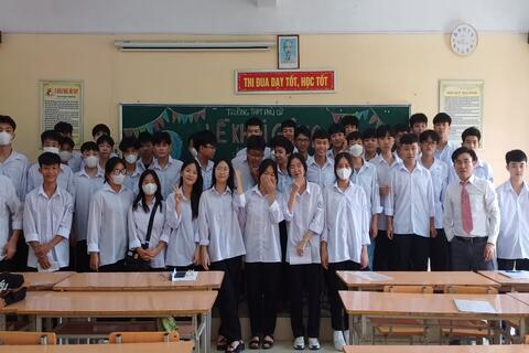 NHÌN LẠI CHẶNG ĐƯỜNG HỌC KỲ I CỦA TẬP THỂ LỚP 10A4