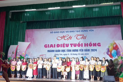 TRƯỜNG THPT PHÙ CỪ VỚI HỘI THI “GIAI ĐIỆU TUỔI HỒNG” NGÀNH GIÁO DỤC TỈNH HƯNG YÊN NĂM 2024