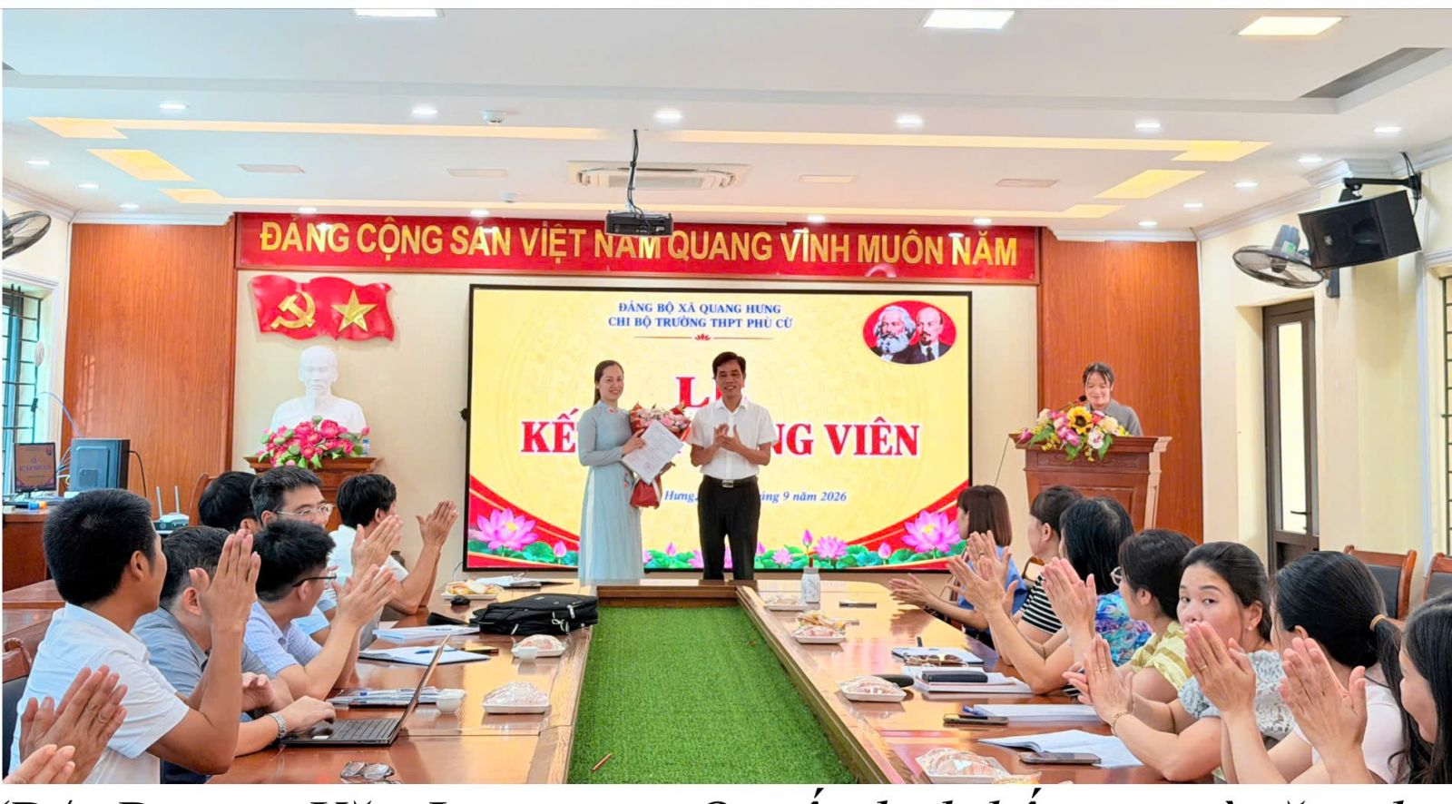 <a href='https://c3phucu.hungyen.edu.vn/tin-tuc/leketnapdangvienmoi.html'>CHI BỘ TRƯỜNG THPT PHÙ CỪ  LONG TRỌNG TỔ CHỨC LỄ KẾT NẠP ĐẢNG VIÊN MỚI</a>
