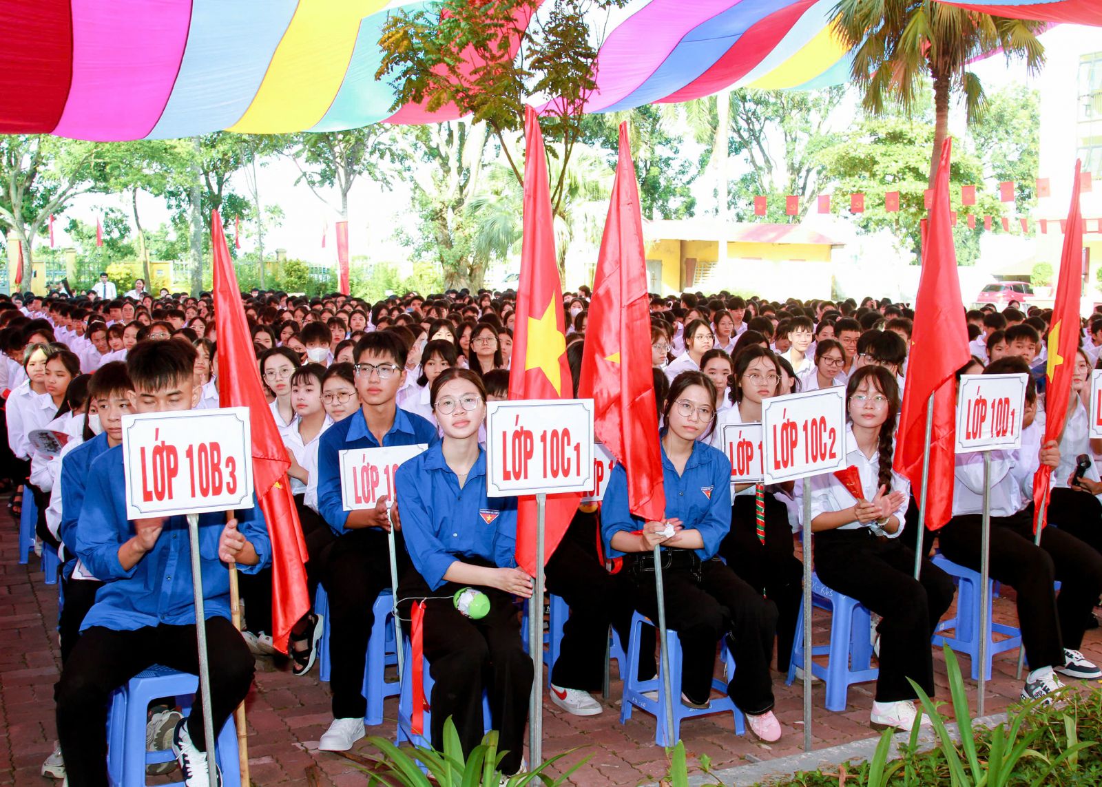 <a href='https://c3phucu.hungyen.edu.vn/tin-tuc/2025.html'>TRƯỜNG THPT PHÙ CỪ LONG TRỌNG TỔ CHỨC LỄ KHAI GIẢNG  NĂM HỌC 2025 -2026</a>