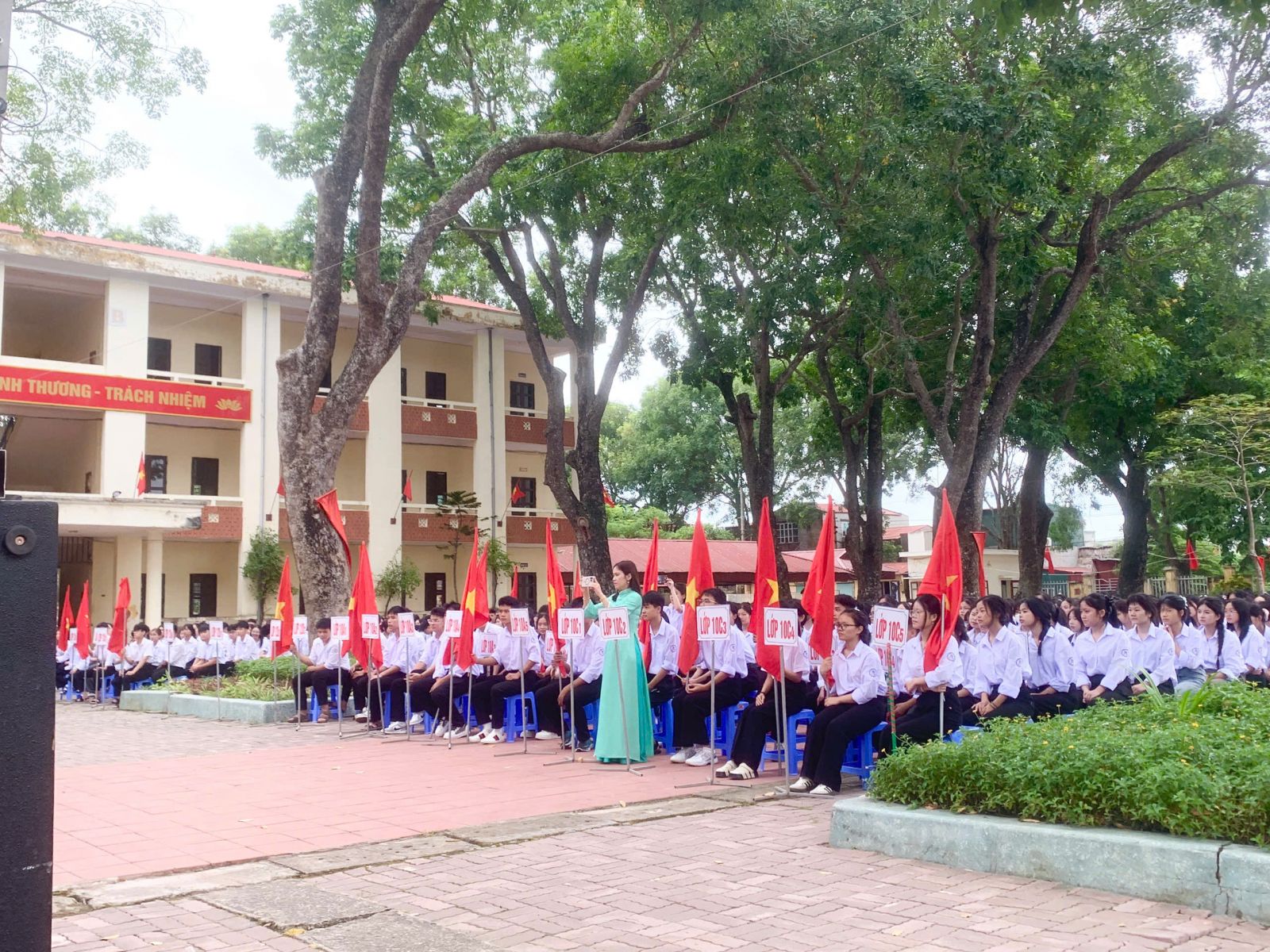 <a href='https://c3phucu.hungyen.edu.vn/tin-tuc/123a.html'>TRƯỜNG THPT PHÙ CỪ LONG TRỌNG TỔ CHỨC LỄ KHAI GIẢNG NĂM HỌC 2026 - 2027</a>