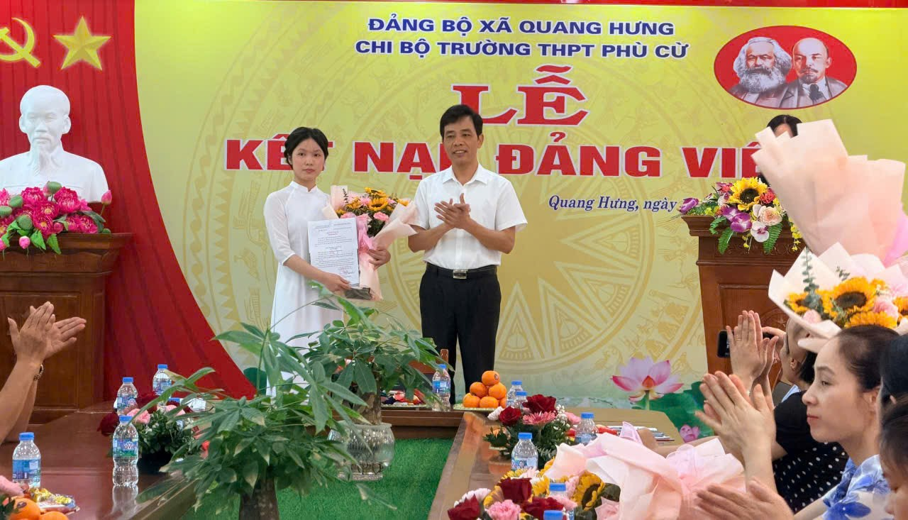<a href='https://c3phucu.hungyen.edu.vn/tin-tuc/chi-bo-truong-thpt-phu-cu-long-trong-to-chuc-le-ket-nap-21-dang-vien-moi-nam-2026.html'>CHI BỘ TRƯỜNG THPT PHÙ CỪ LONG TRỌNG TỔ CHỨC LỄ KẾT NẠP 21 ĐẢNG VIÊN MỚI NĂM 2026</a>